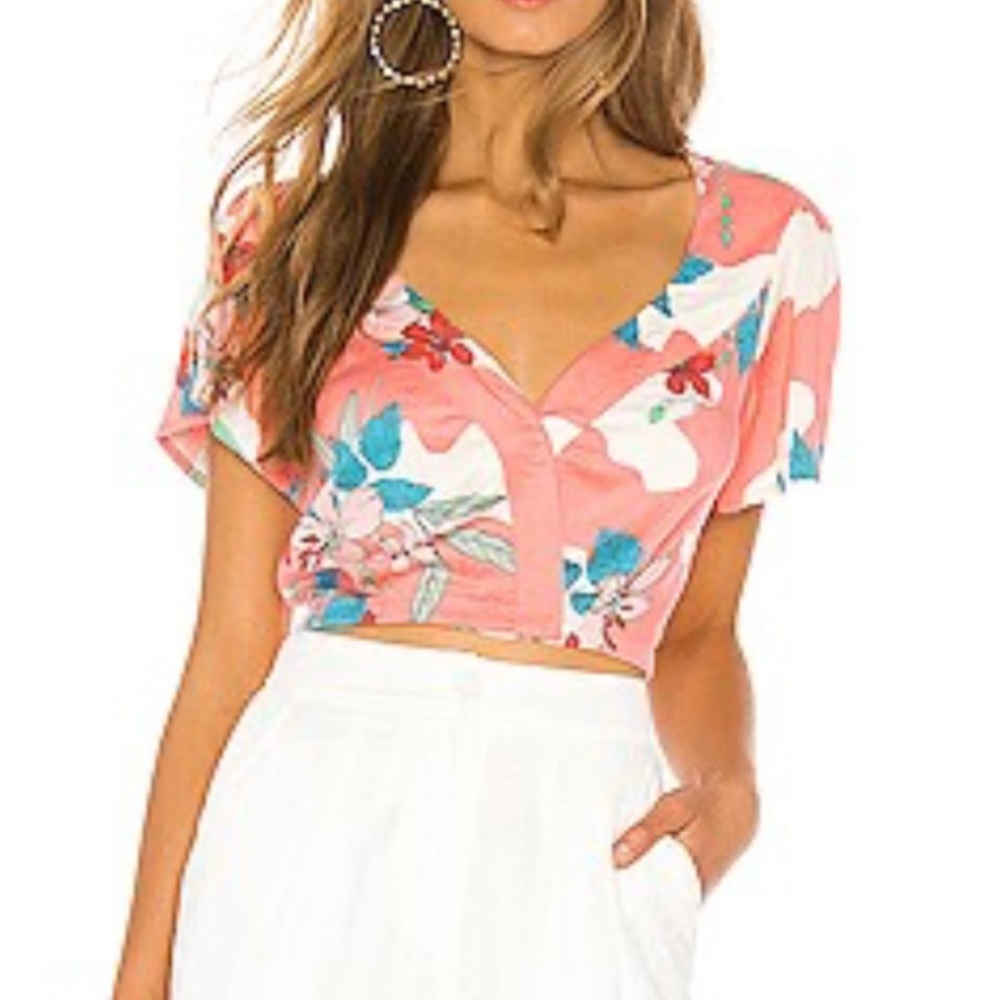 Amuse Society top